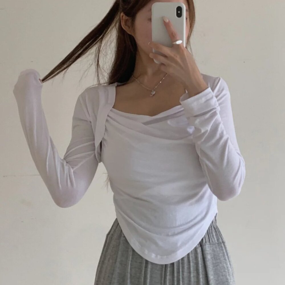 On My One Korean Fine Shirring Nashi Cardigan Set in White, One Size